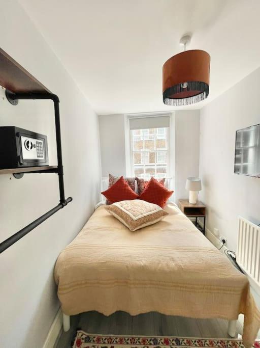 Boho In The Heart Of Soho 2, Shared Appartamento Londra