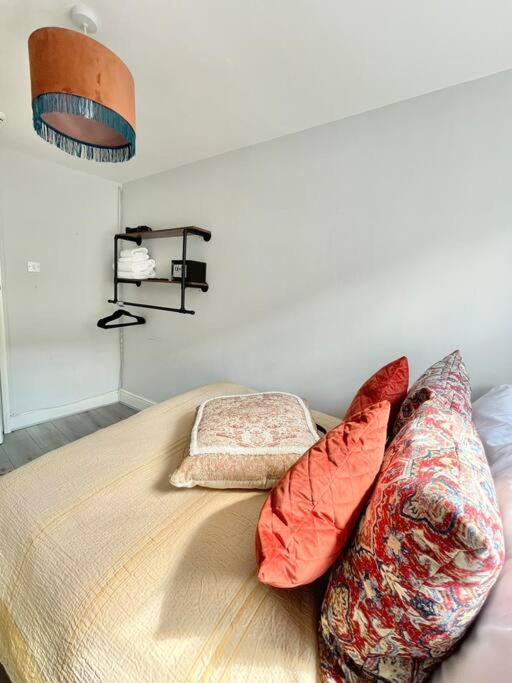 Boho In The Heart Of Soho 2, Shared *