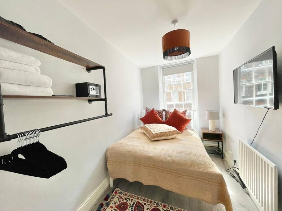 Boho In The Heart Of Soho 2, Shared *